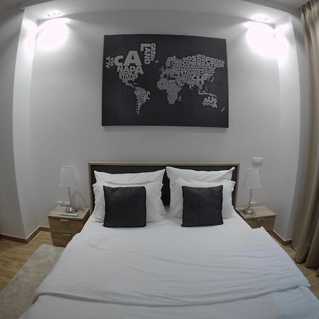 M48 Apartments Belgrád Szoba fotó